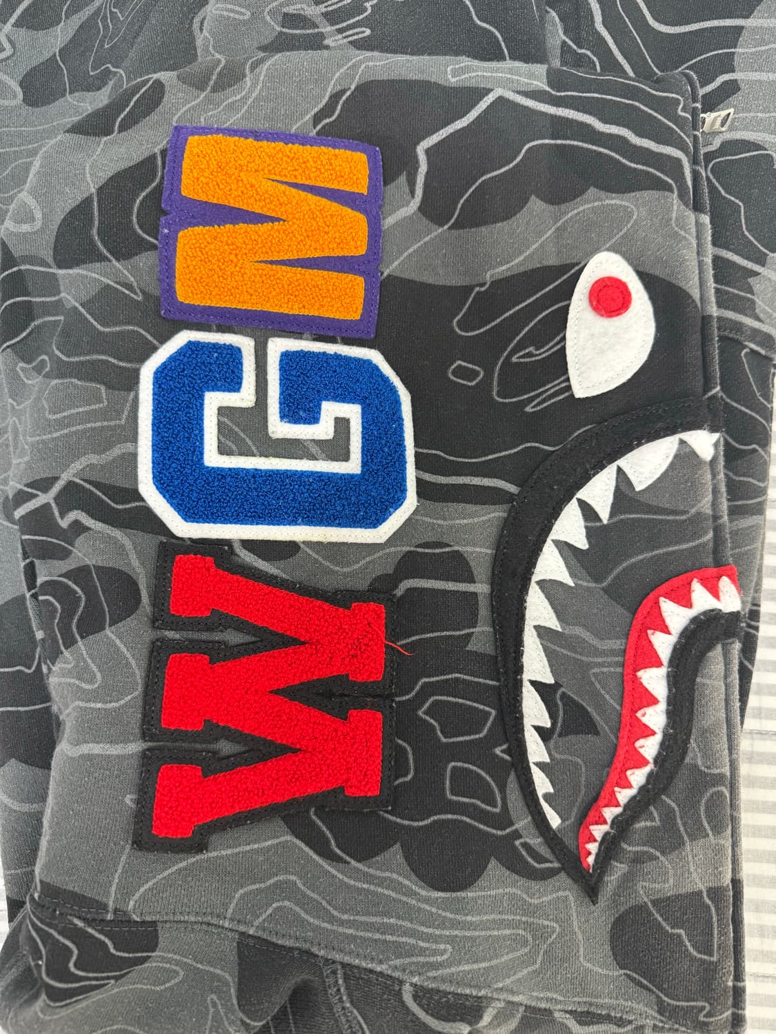 베이프 블랙 샤크 후드집업 한정 M 상품이미지2