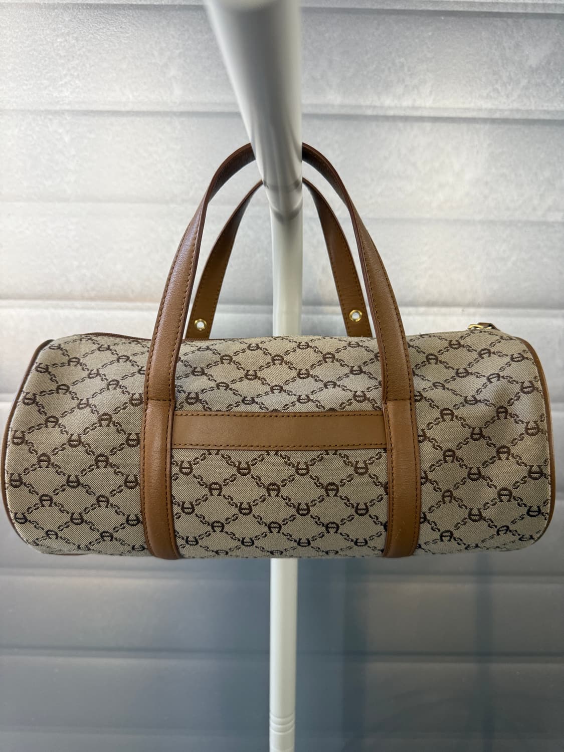 아이그너 빈티지 원통 토트백 상품이미지2