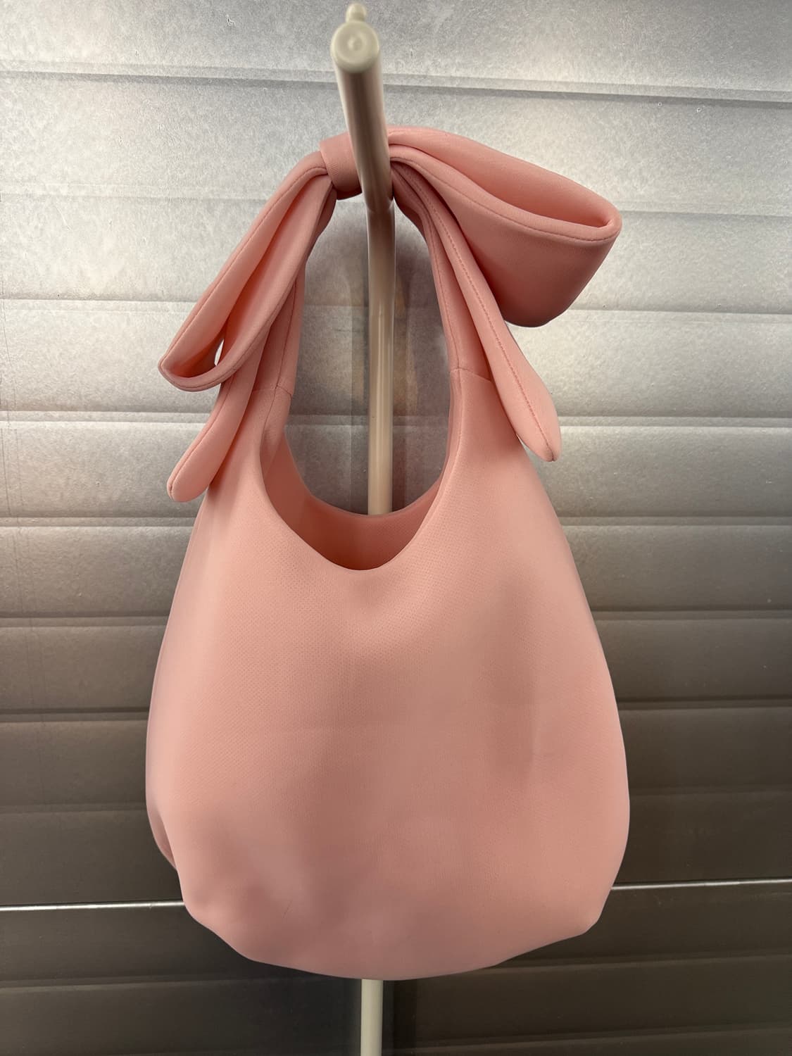 Simone Rocha x H&M의 핑크 컬러 리본 숄더백 상품이미지3