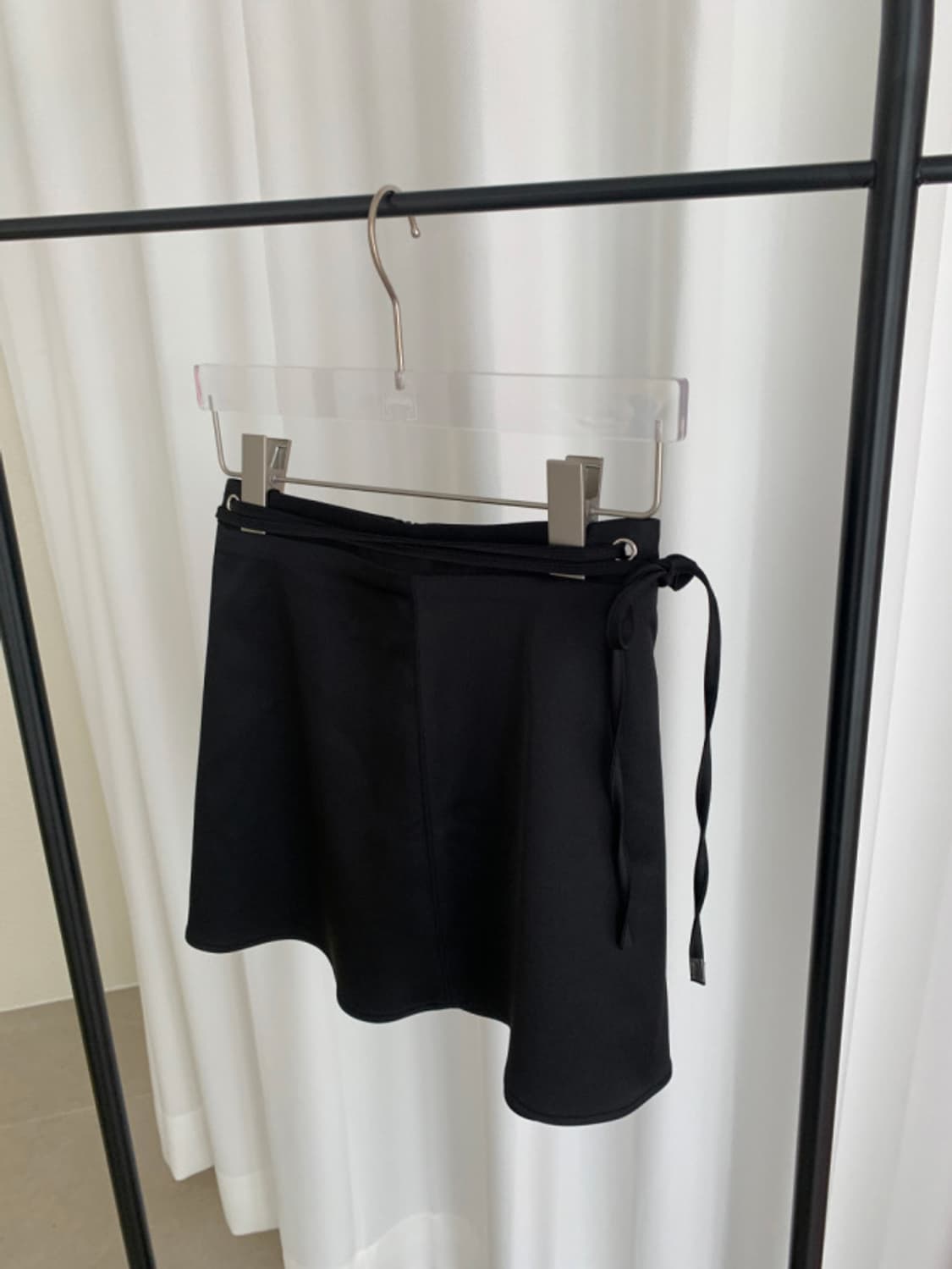 라뇨 체리퀴리 새틴 미니 스커트 상품이미지9