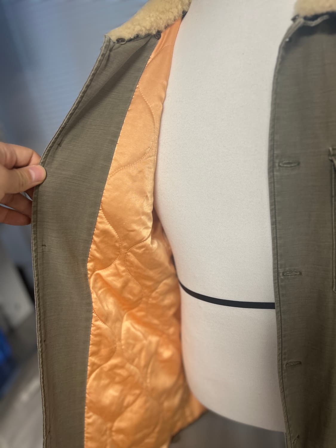 REMI RELIEF 퀼티드  라이닝  사이드 비즈포인트 셔츠 상품이미지5