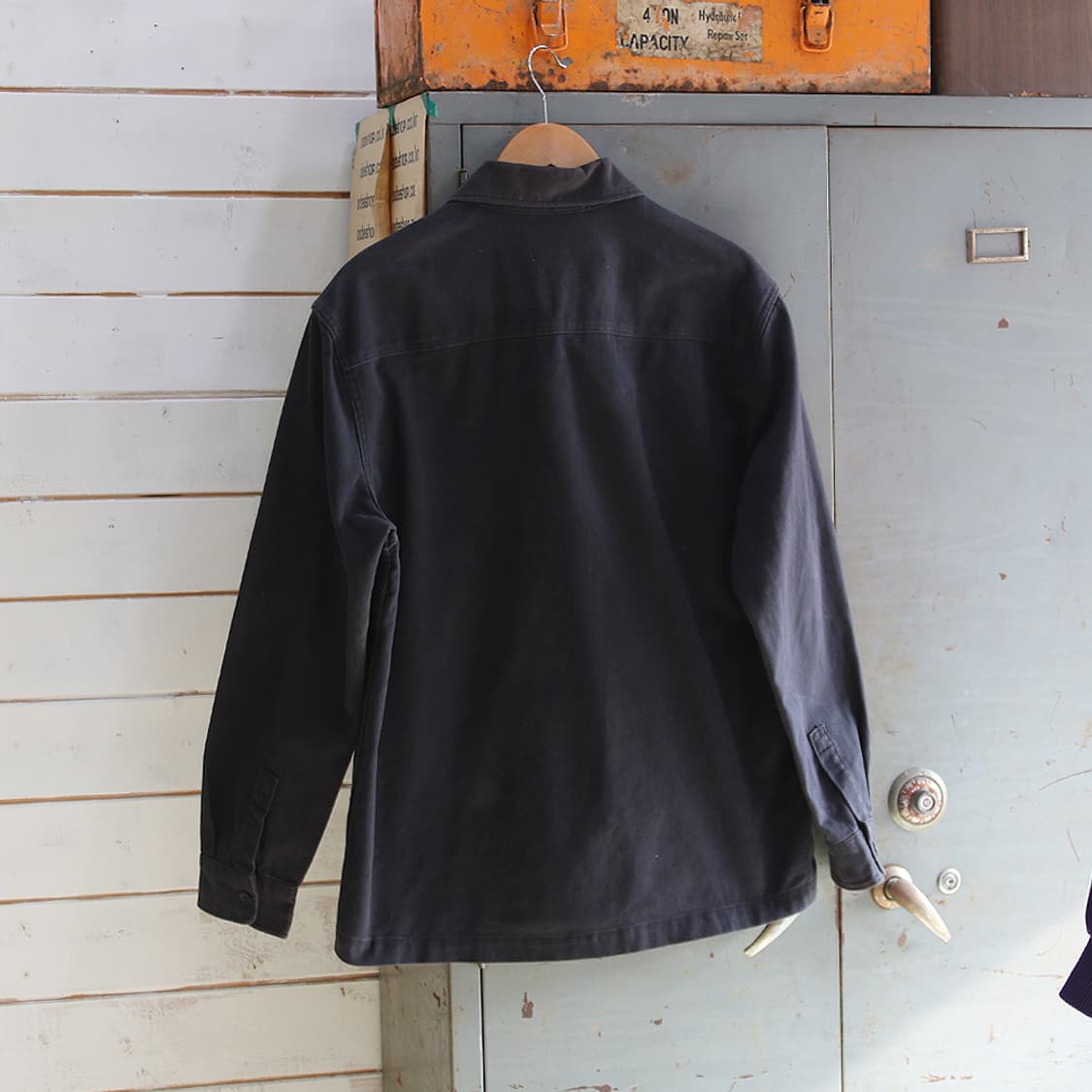 (착용컷) H&M 워크 집업 자켓 (남성용 100) 상품이미지2