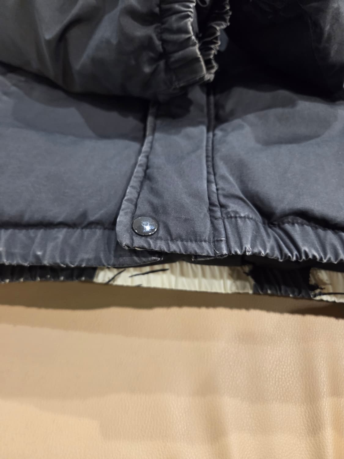 슈프림 우주인패딩 정품 상품이미지5