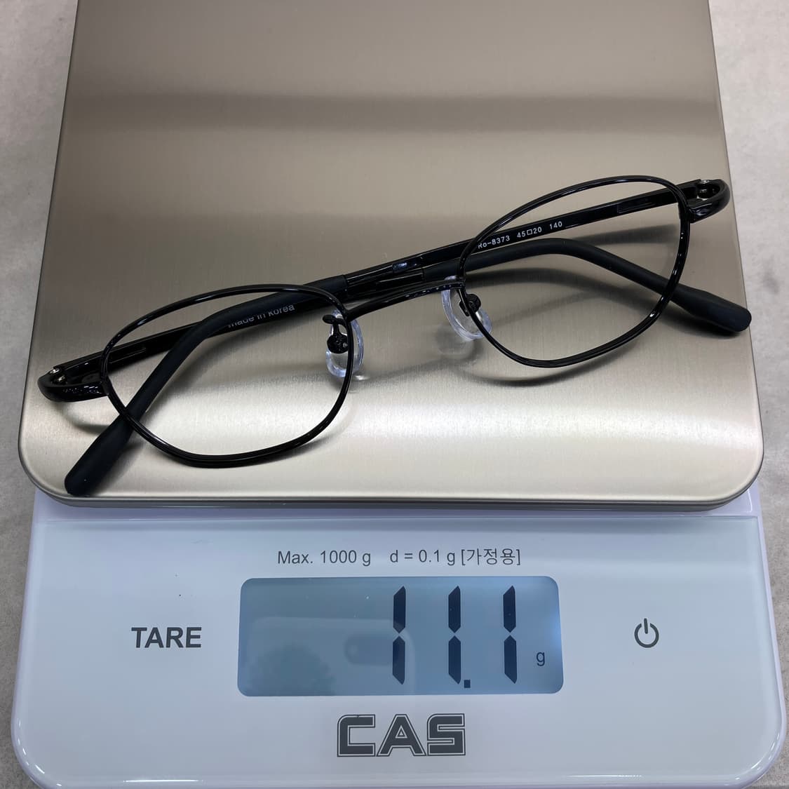 C60 RT 블랙 어글리 라운드 메탈테 안경 상품이미지8