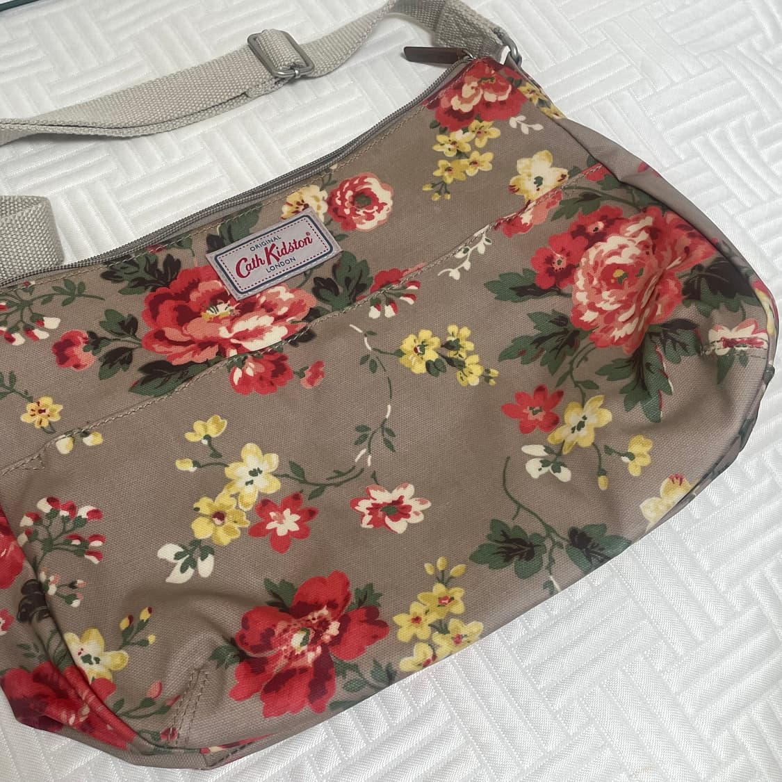 캐스키드슨 크로스백 상품이미지1