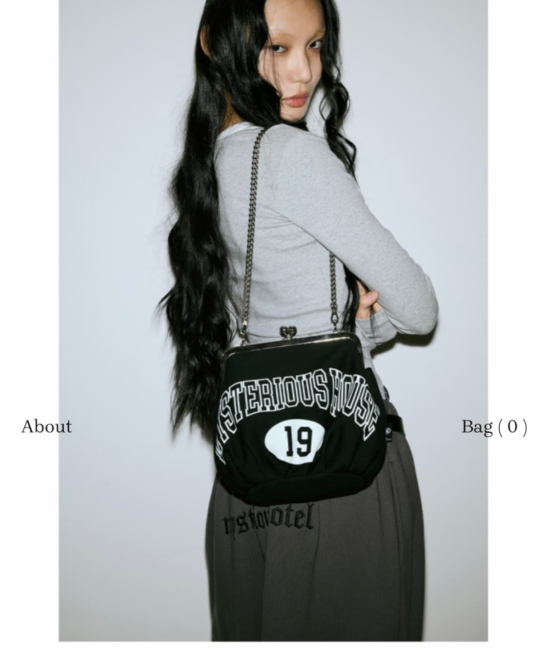 미스테리어스 호텔 하우스 18 프레임 백 상품이미지3