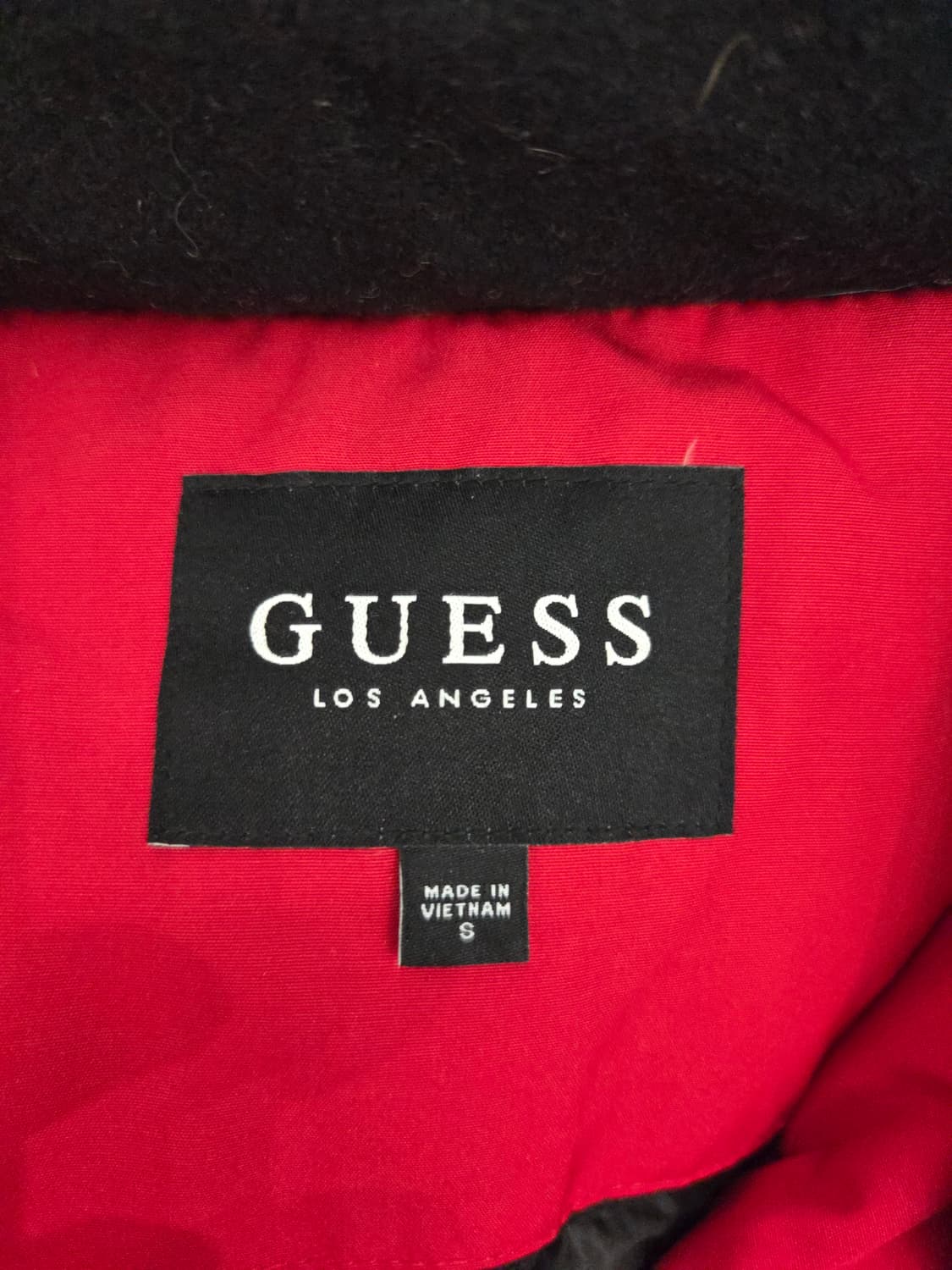 게스(GUESS) LA-CA 리얼 라쿤퍼 덕다운 점퍼 상품이미지9