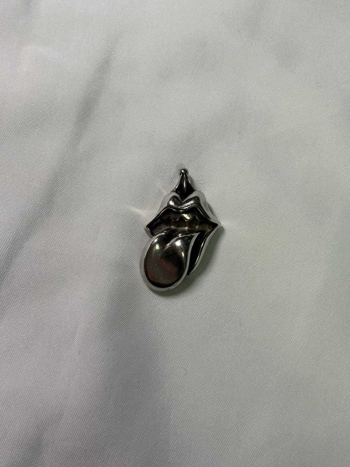 크롬하츠 롤링스톤즈 립앤텅 L&T 펜던트 상품이미지1