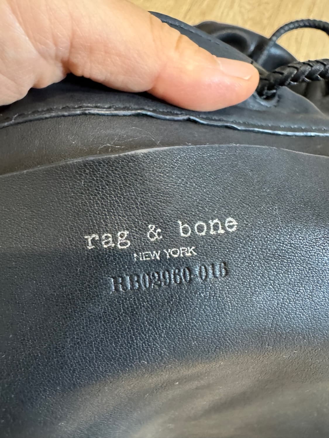 rag&bone 랙앤본 레더 버킷백 상품이미지7
