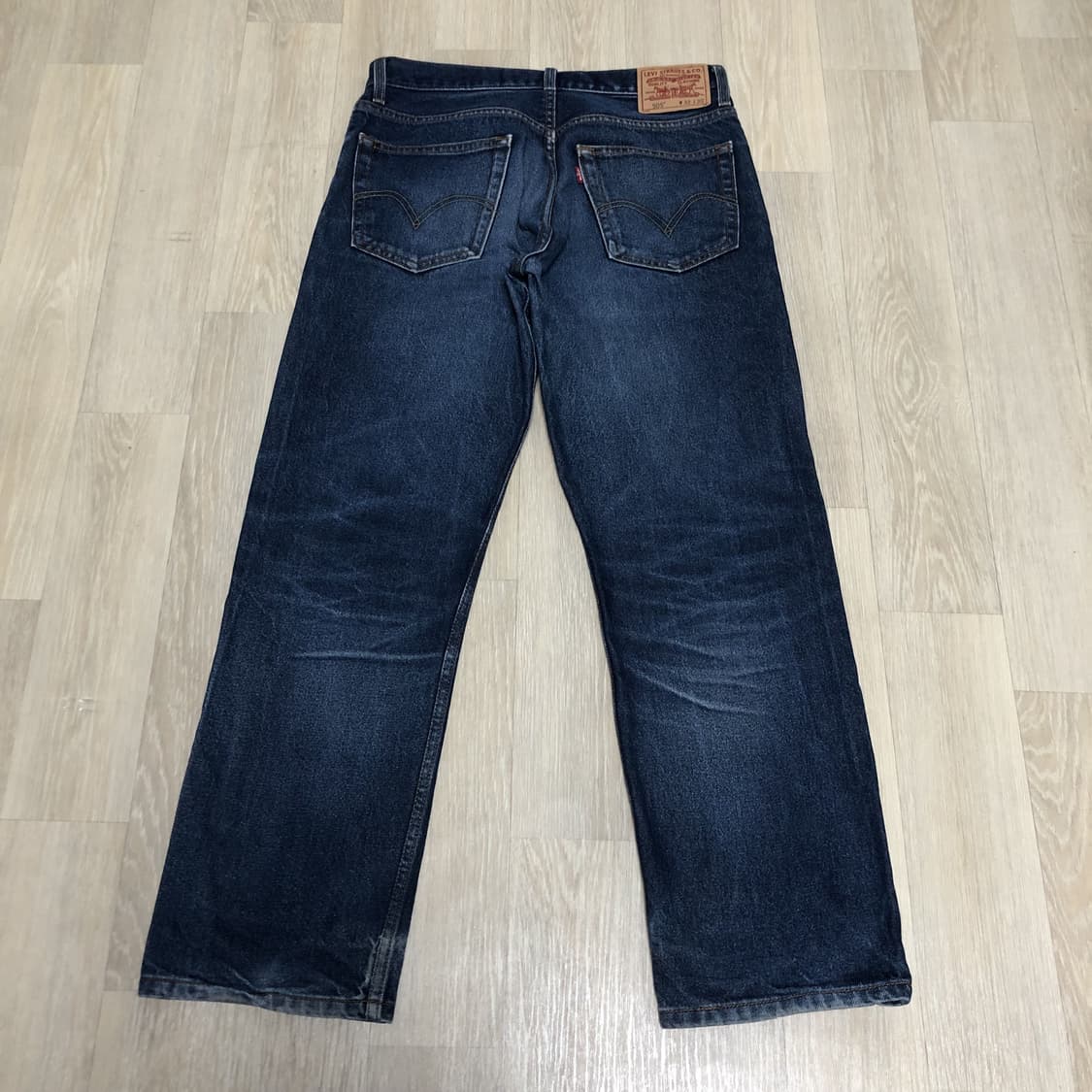 (32) 리바이스 Levi's 505 레귤러핏 중청 하드 워싱 데님 상품이미지9