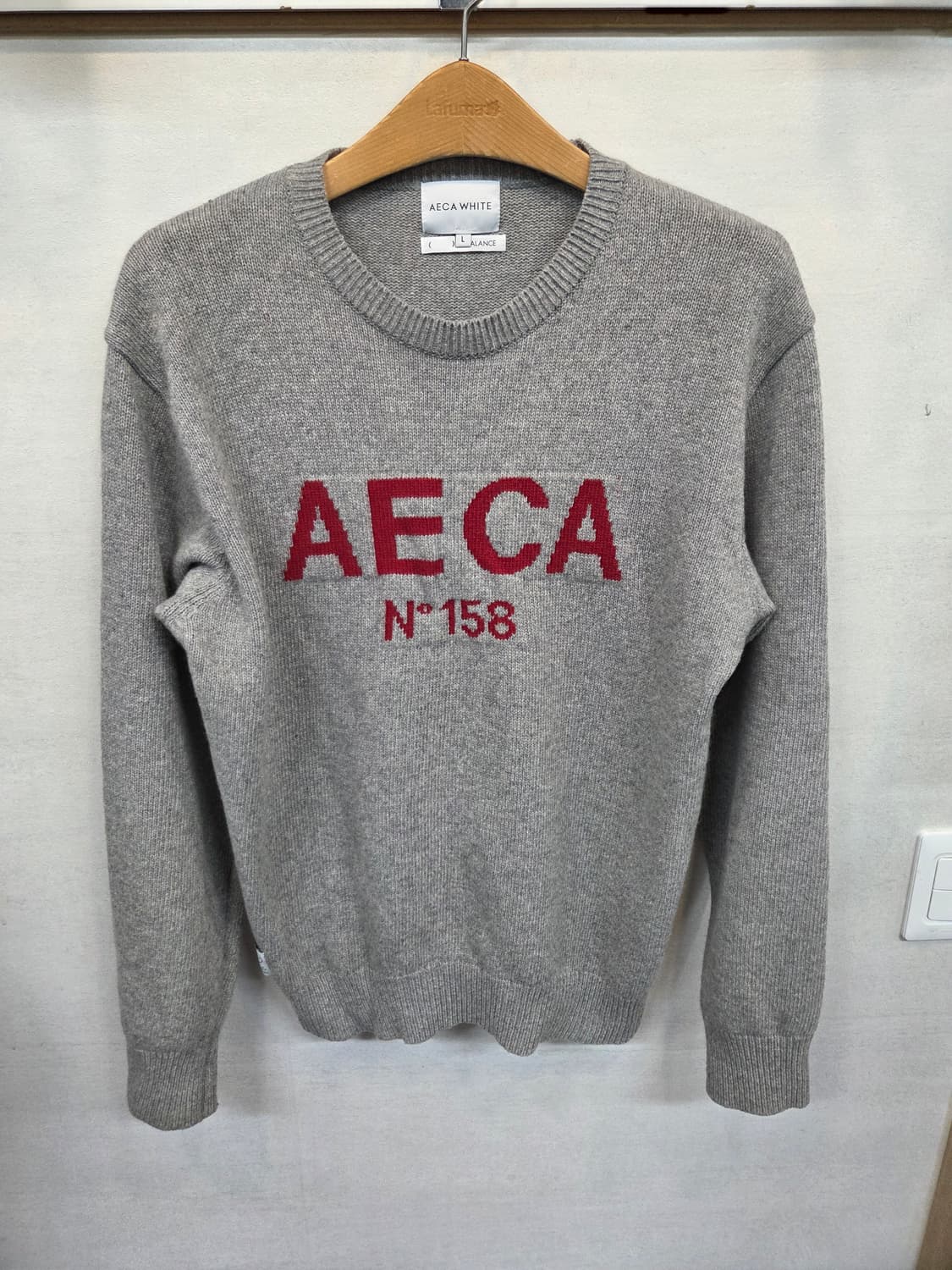 에이카 화이트 니트 그레이 L 상품이미지1