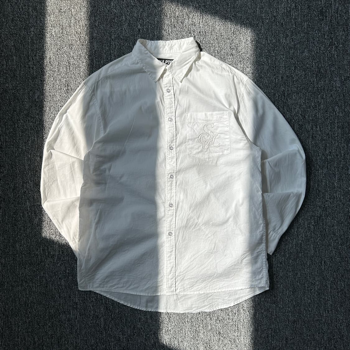 스컬프터 포켓 로고 셔츠 상품이미지1