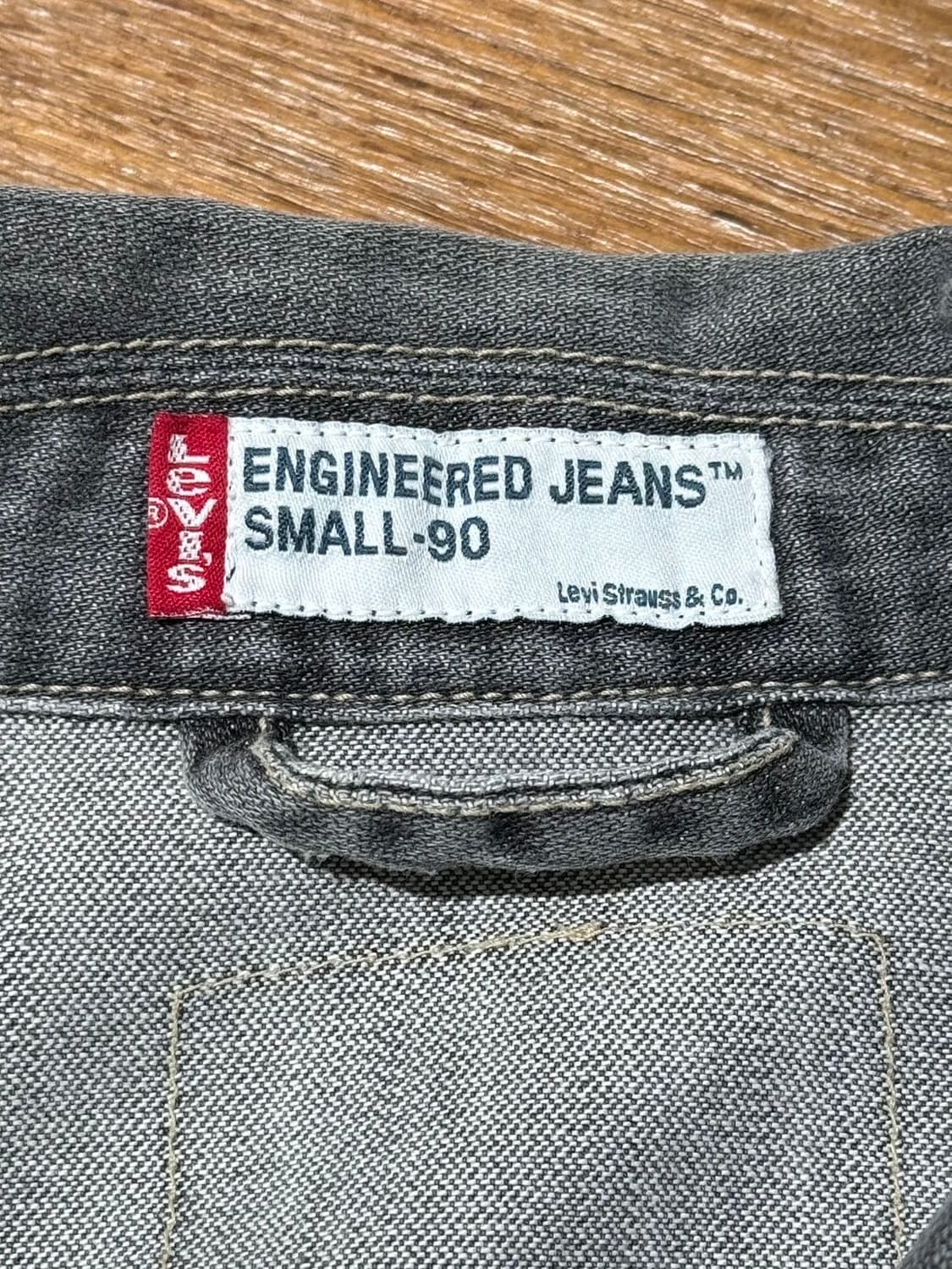 리바이스 엔지니어드 진 흑청 데미지 트러커 자켓 상품이미지7