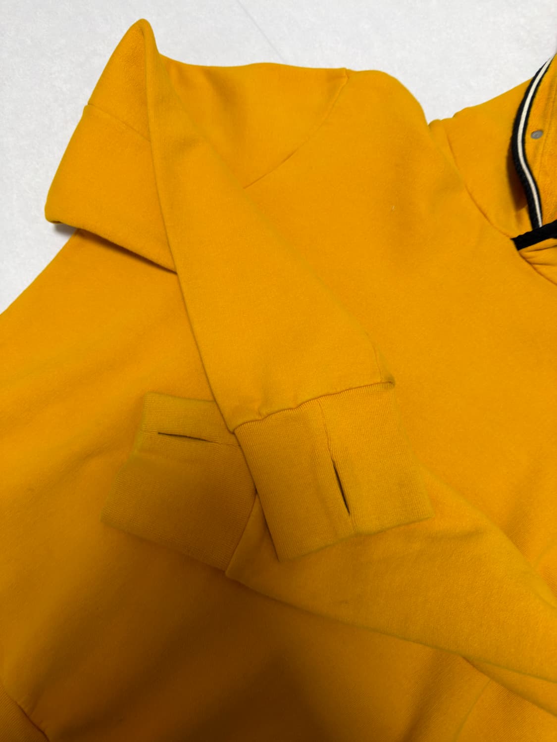 [ L ] 00‘s 스톤아일랜드 핑거홀 아카이브 스웻 후드 상품이미지3