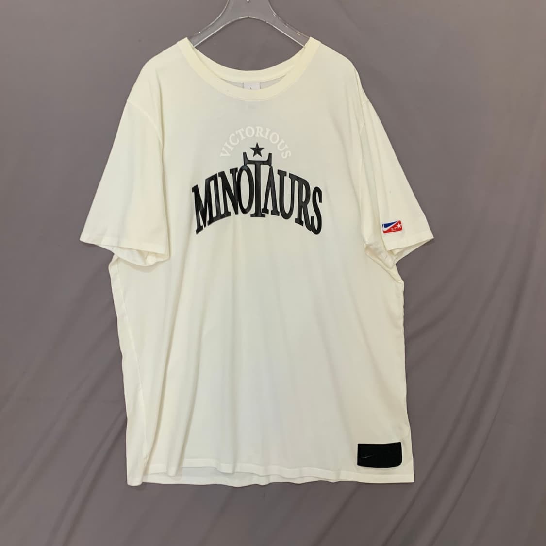 XL 나이키 X 리카르도 티시 빅토리어스 프린팅 오버핏 반팔티 상품이미지2