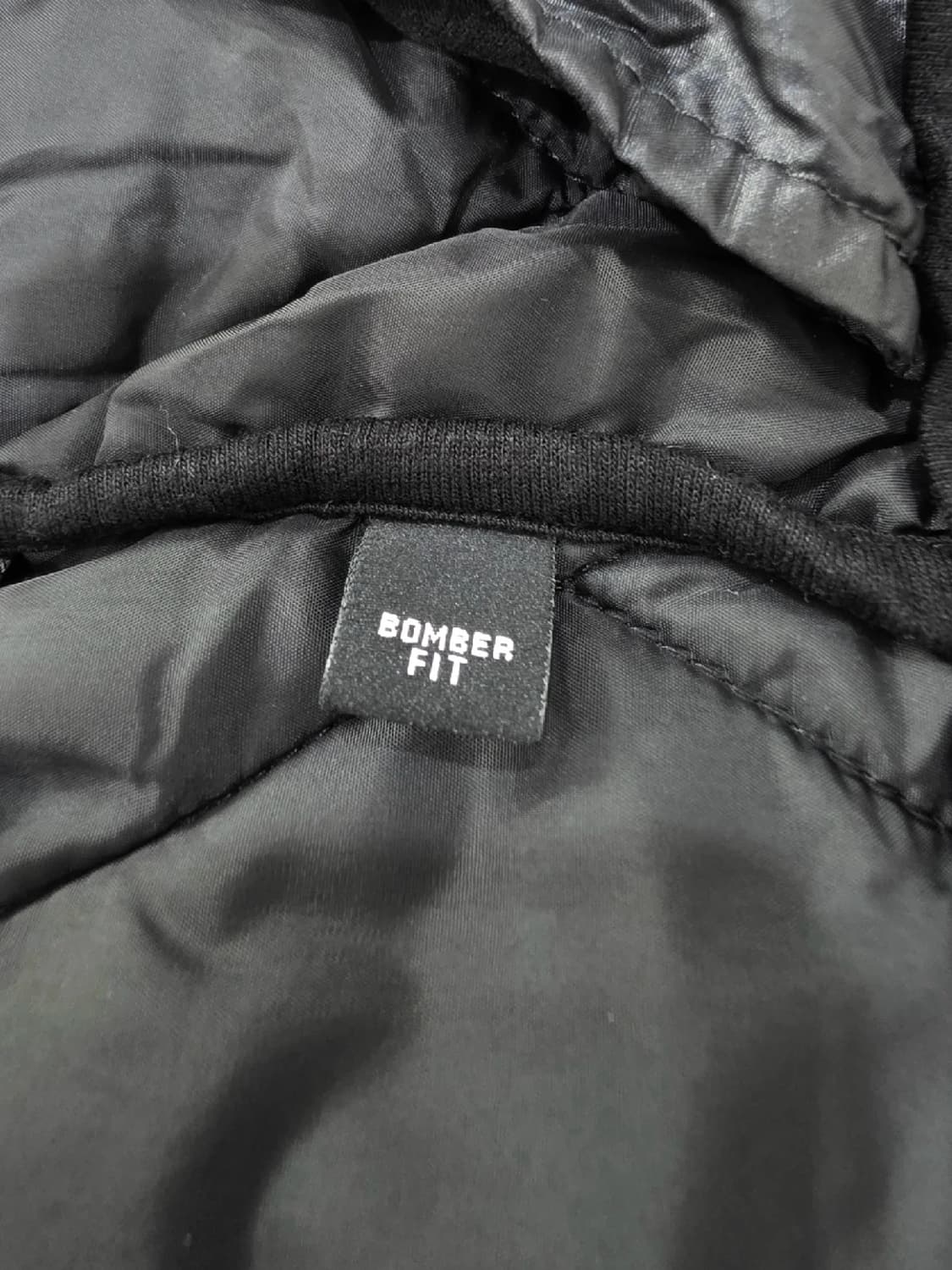 닐바렛 블랙 퀼팅 봄버 자켓 M 상품이미지8