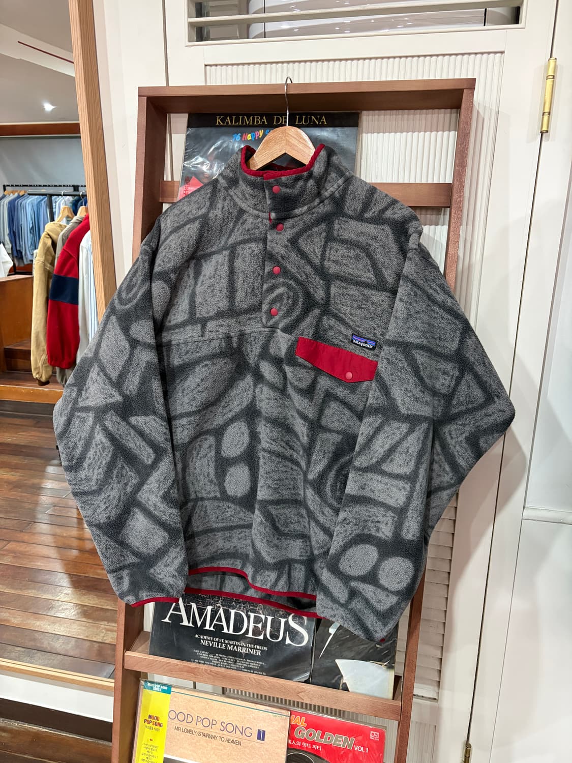 J28 파타고니아 신칠라 아즈텍 스냅티 플리스 XL 상품이미지1