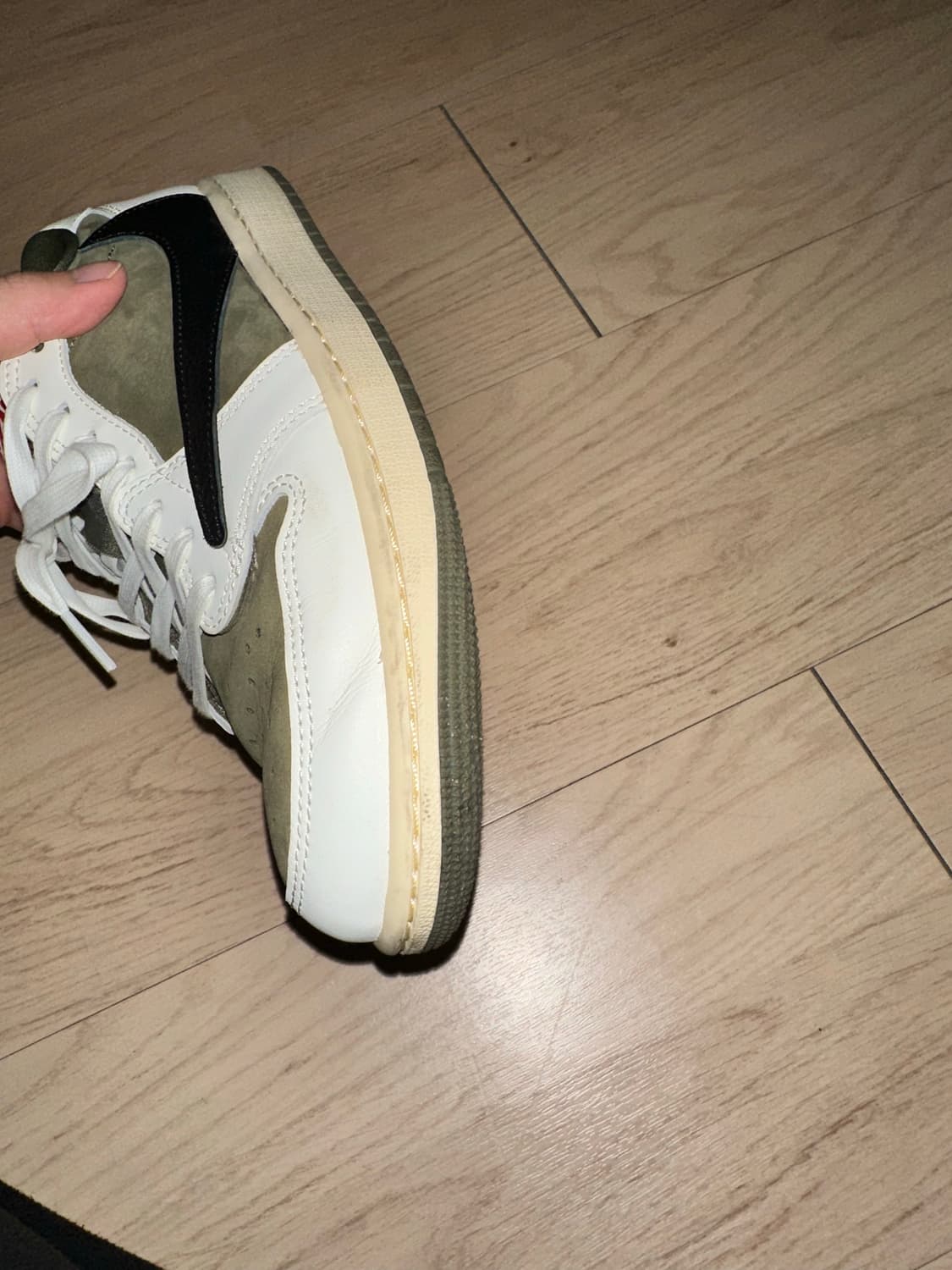 조던1 스캇 리버스 올리브 270 상품이미지7