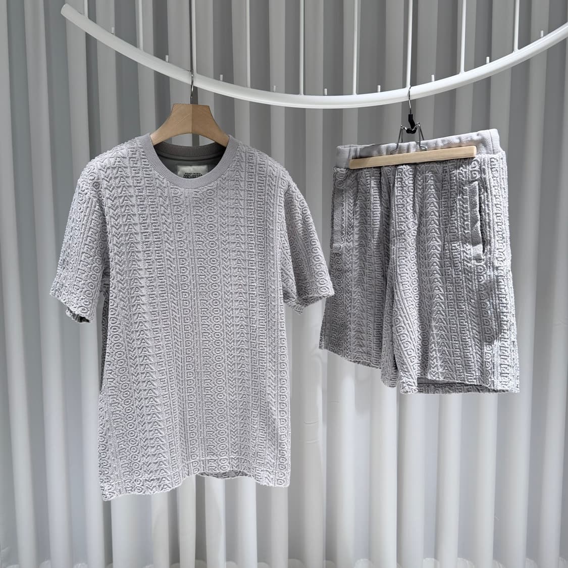 (S/S,46) / 펜디 X 마크 제이콥스 파일 그레이 반팔 반바지 셋업 상품이미지1