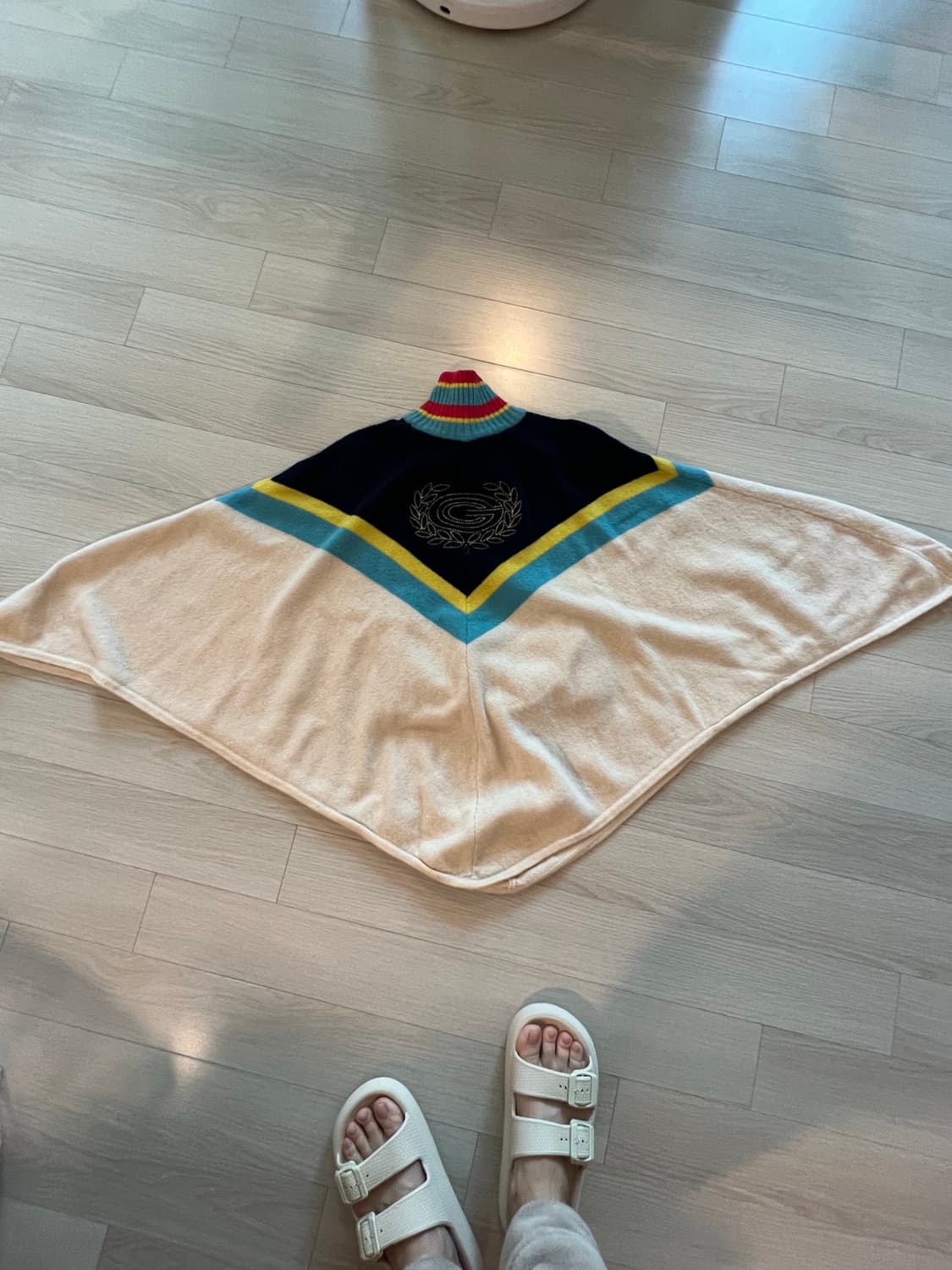 아디다스 니트 망토 정품   상품이미지1