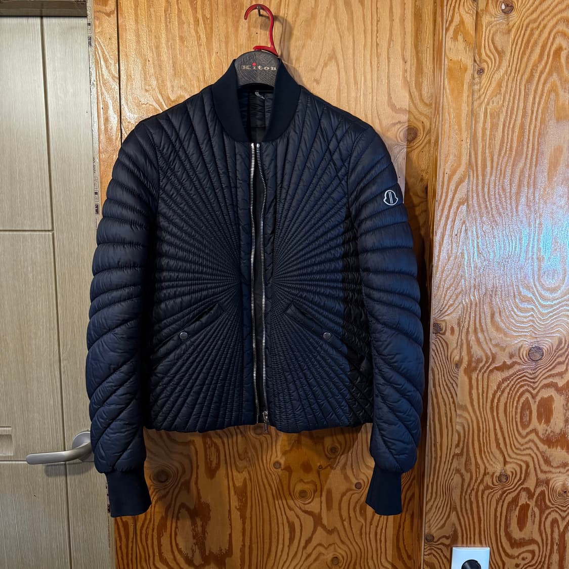 몽클레어 x 릭오웬스 콜라보 앵글(angle) 봄버 자켓  상품이미지4