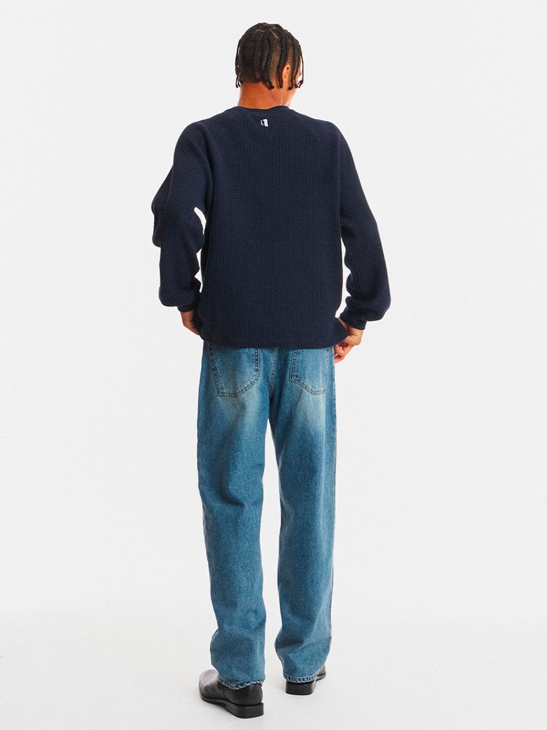 언어펙티드 22fw 엠브로이더리 롱슬리브 네이비 상품이미지7