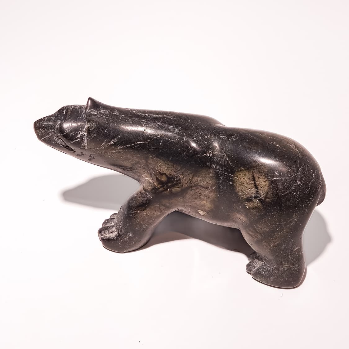 Inuit Hand-carved Soapstone Polar Bear 상품이미지7