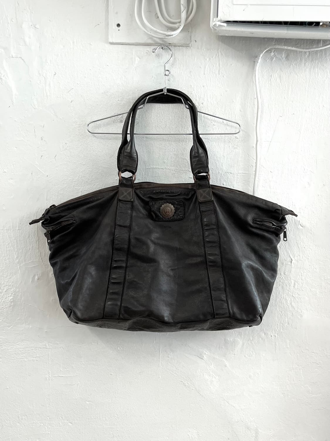 SANTA CROCE 산타 크로세 아티저널 레더 빅 숄더백 상품이미지1