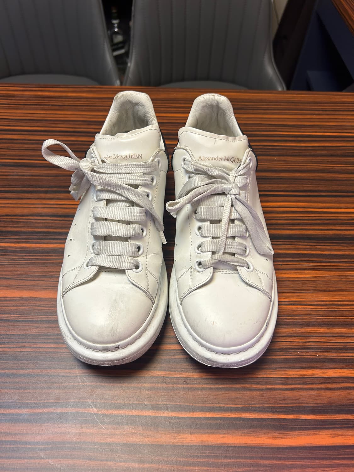 알렉산더맥퀀 오버솔 화이트 블랙 EU 40 사이즈 상품이미지2