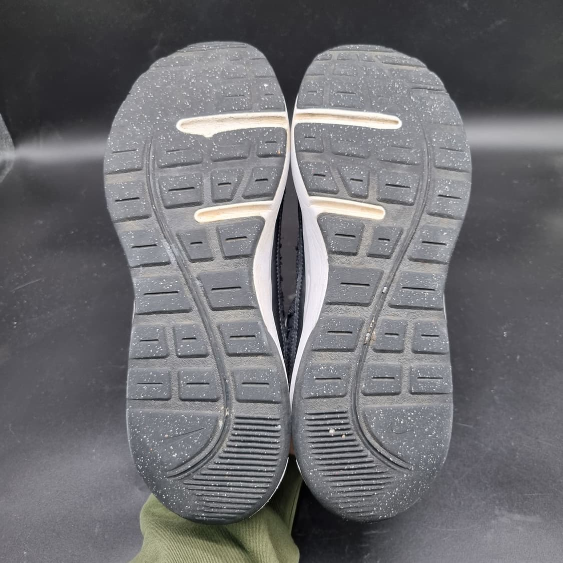 나이키 에어맥스ap 남성 운동화280. 상품이미지3