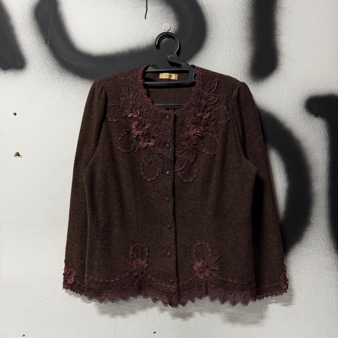 VTG 빈티지 울 혼방 자수 코사지 디테일 딥브라운 니트 자켓 상품이미지1
