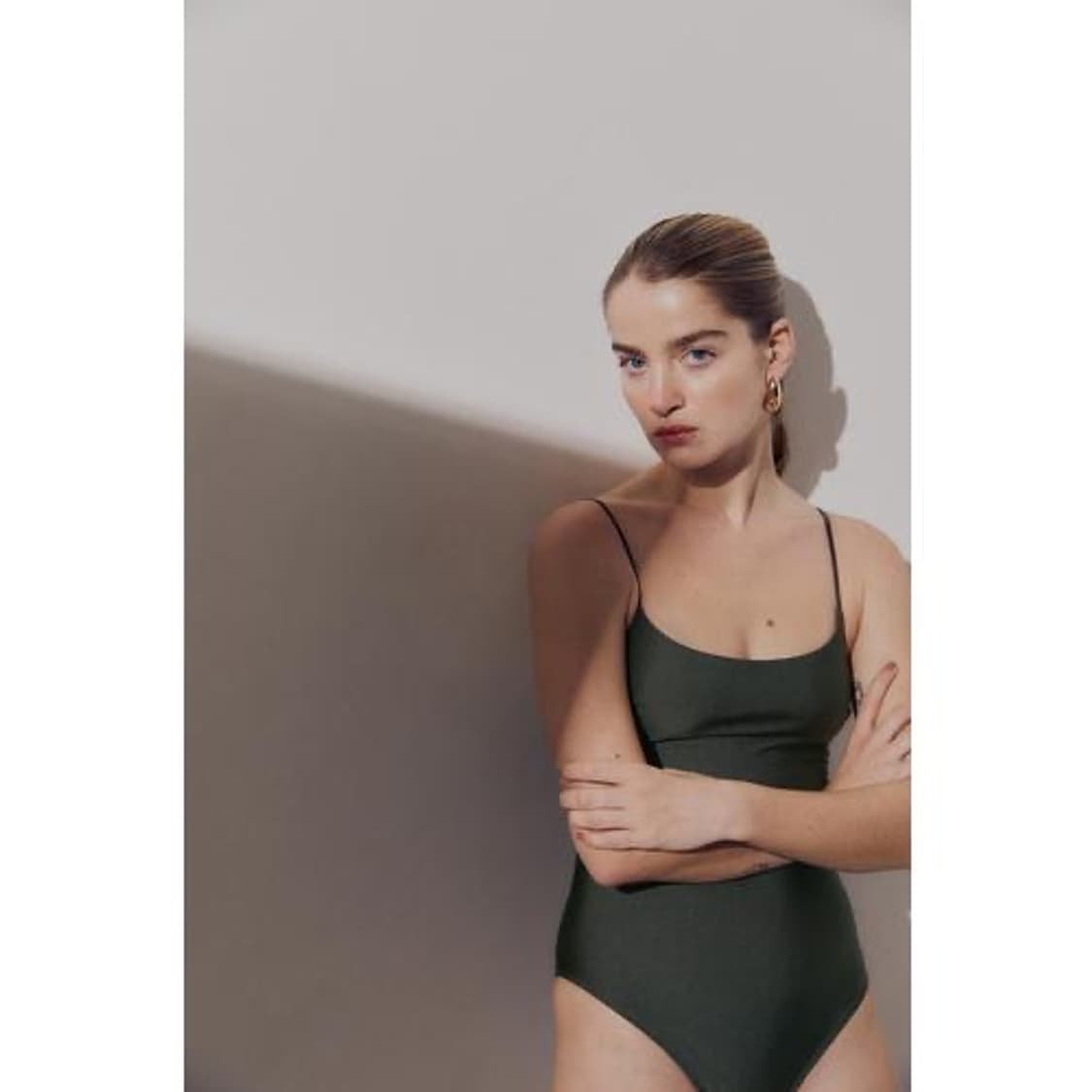 H&M 패드컵 수영복 다크카키그린 38 상품이미지1