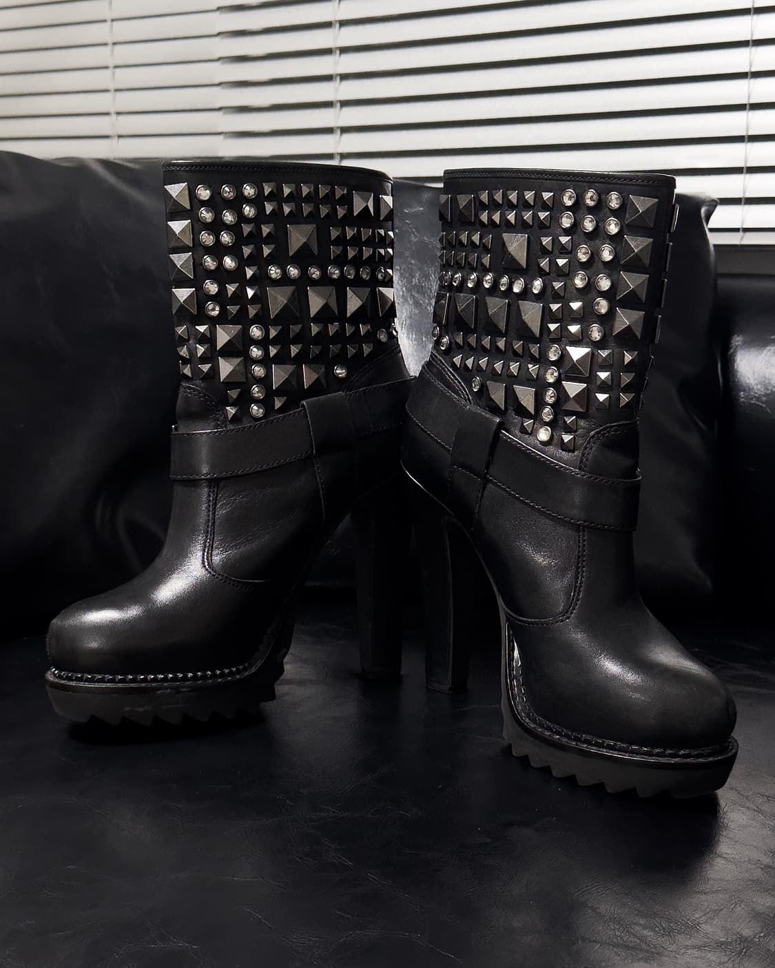 {Ash} Stud Cubic High Heel (Black)  상품이미지3