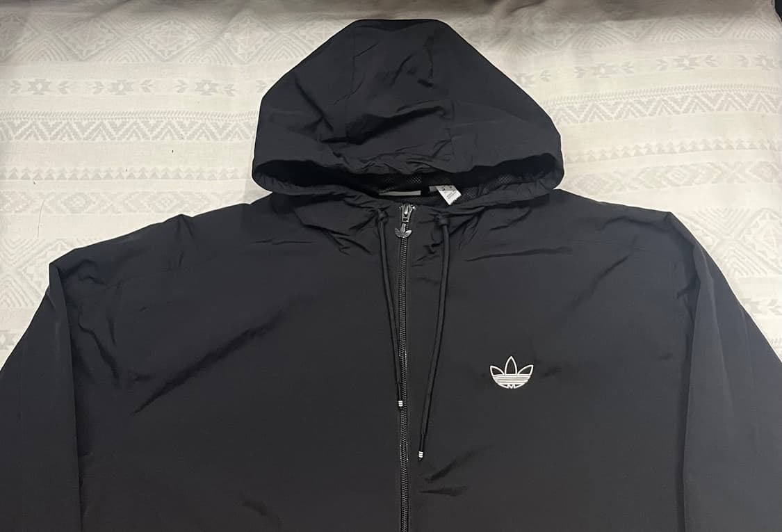 아디다스 블랙 후드 바람막이 자켓 상품이미지2