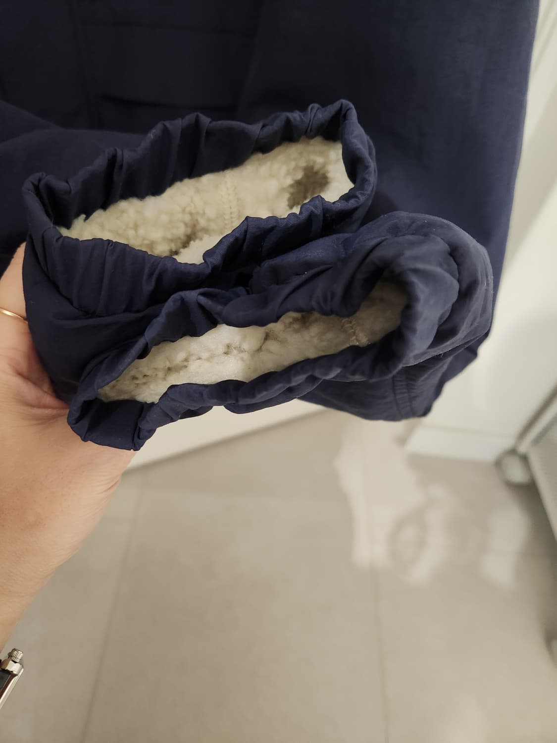 타미진스 리버서블 네이비 넥퍼패딩점퍼 상품이미지5