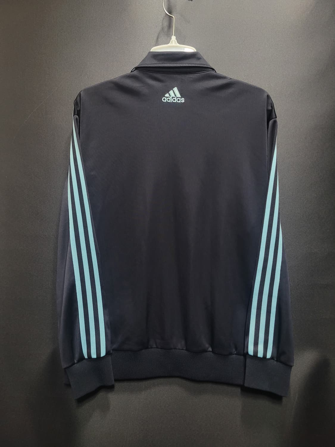 아디다스 곤하 네이비 스카이 시나모롤 트랙탑 져지  상품이미지4