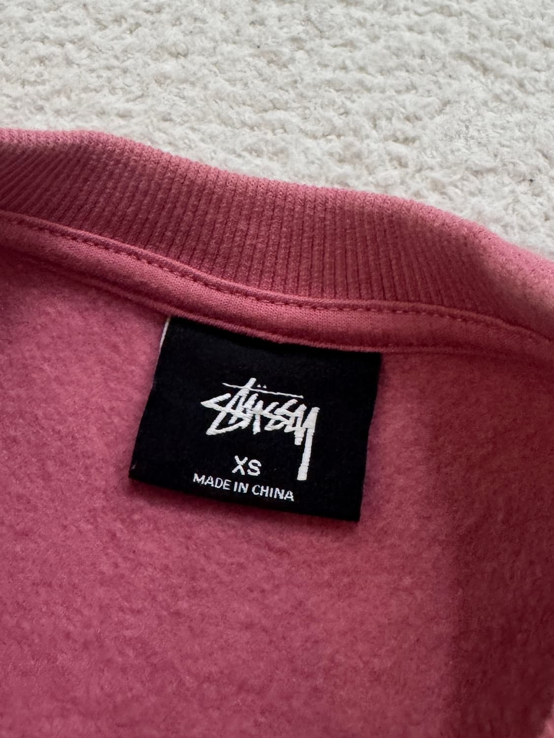 새상품 스투시 핑크 맨투맨 스탁로고 상품이미지4