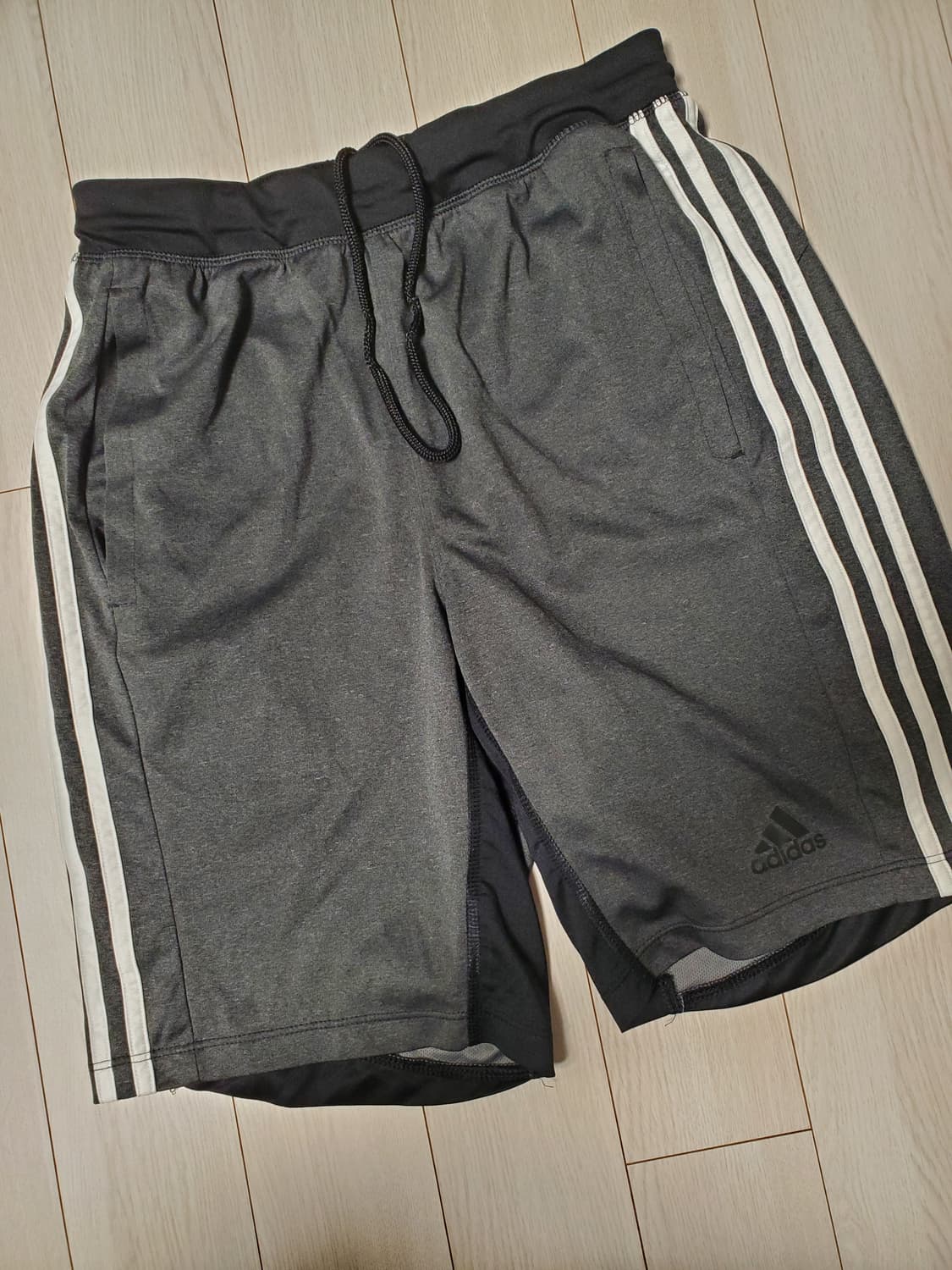 아디다스 4크레프트 스포츠 헤더 3선 쇼츠 DU1599 사이즈m

스포츠 상품이미지3