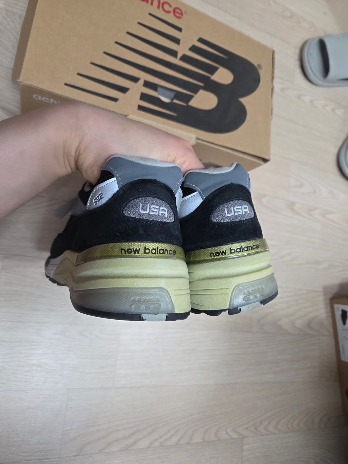 (초판)(1회 착용)뉴발란스 992 초판버전 우먼스12  상품이미지2