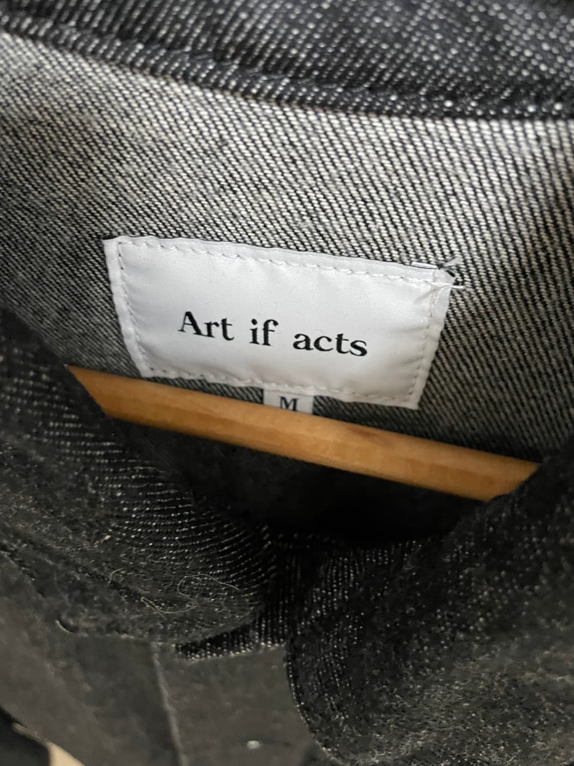 아트이프액츠 트러커 데님 자켓 워시드 블랙 상품이미지4