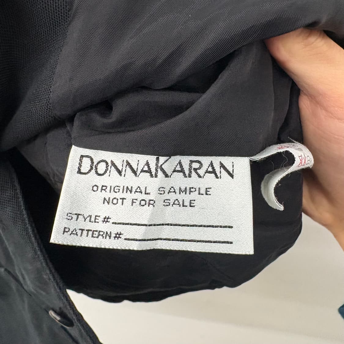 DKNY 도나카란 블랙 포켓 베스트 남m 상품이미지8