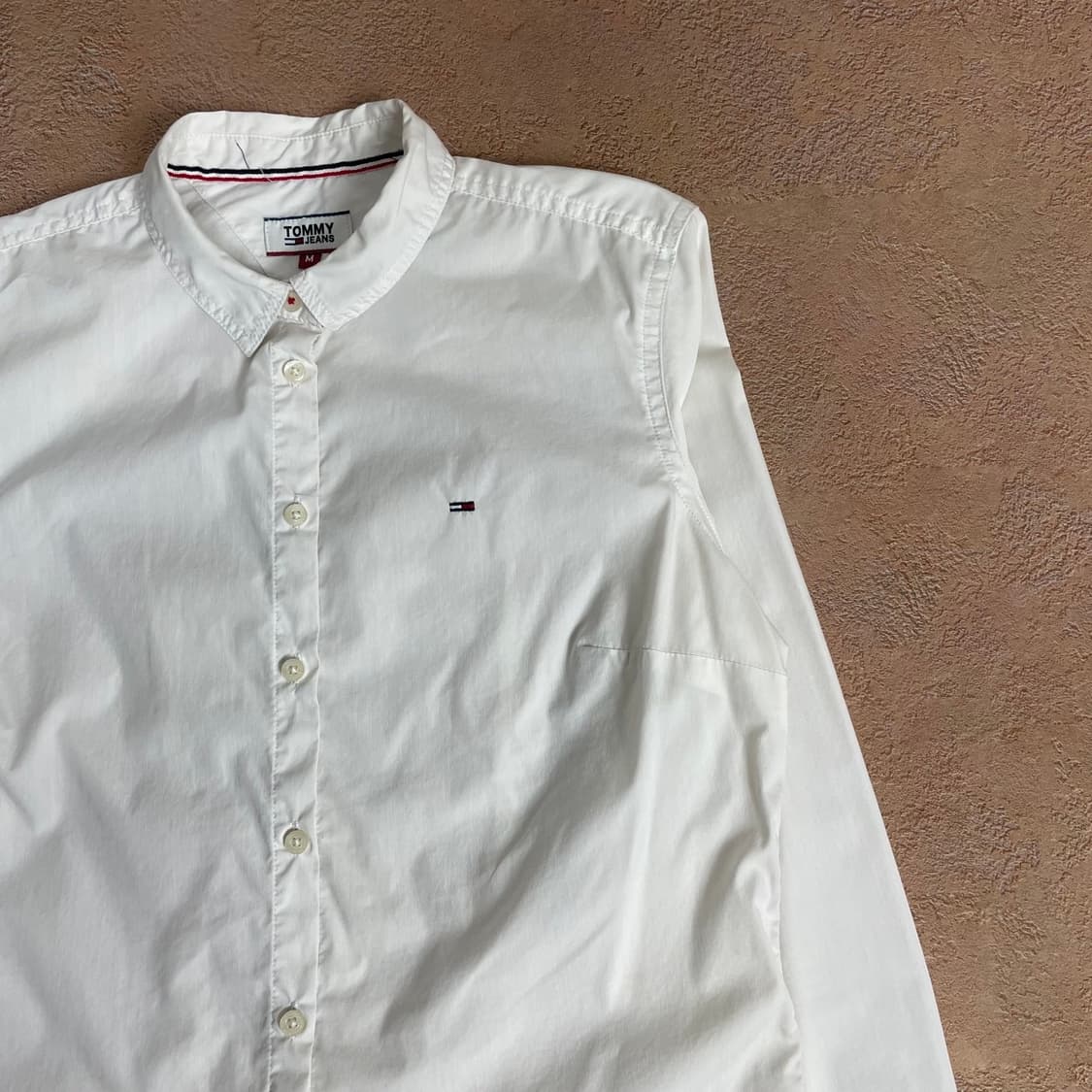 [M] 타미힐피거 화이트셔츠 (새상품급) 상품이미지3