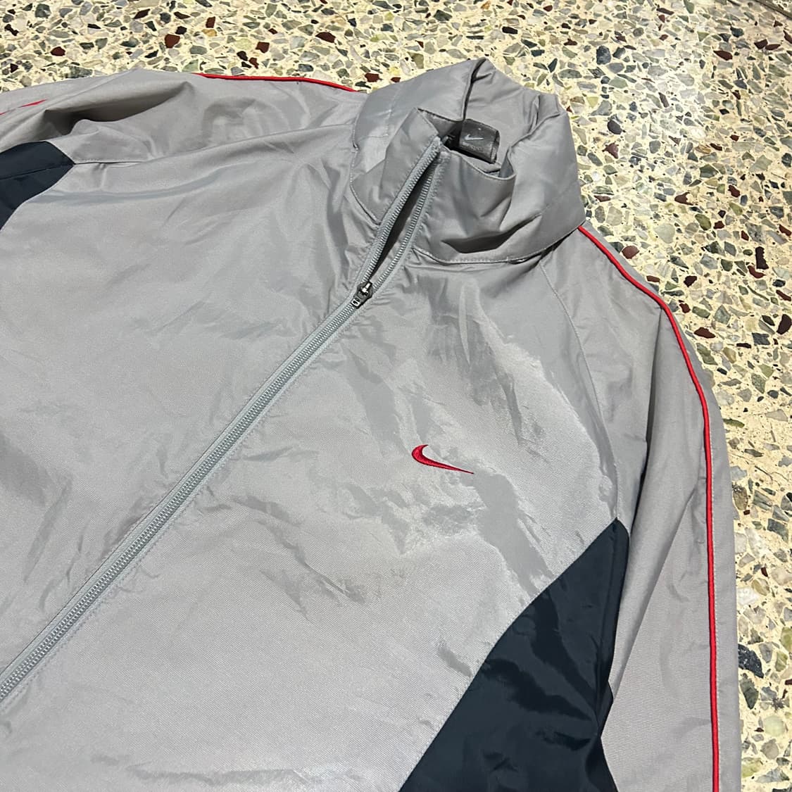 나이키(NIKE) 스우시 그레이 우븐 트랙탑 바람막이 상품이미지2