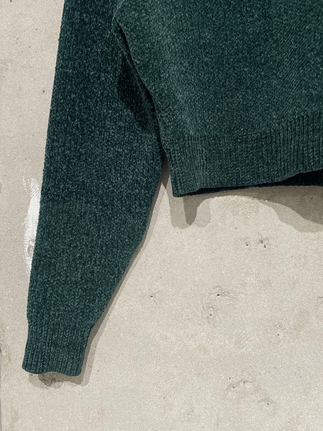 kith 그린 미카 셰닐 크롭 스웨터 상품이미지4