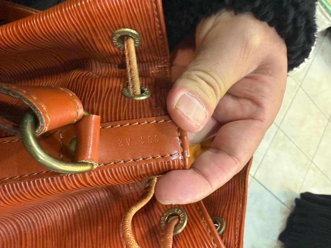 정품 루이비통 에삐 노에 팝니다 상품이미지7