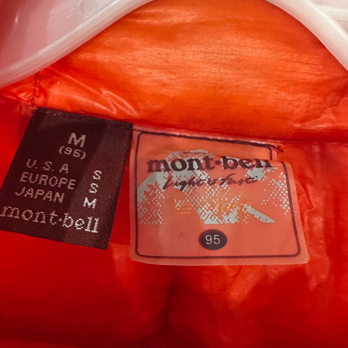 몽벨 구스다운 경량패딩 여성M 상품이미지3