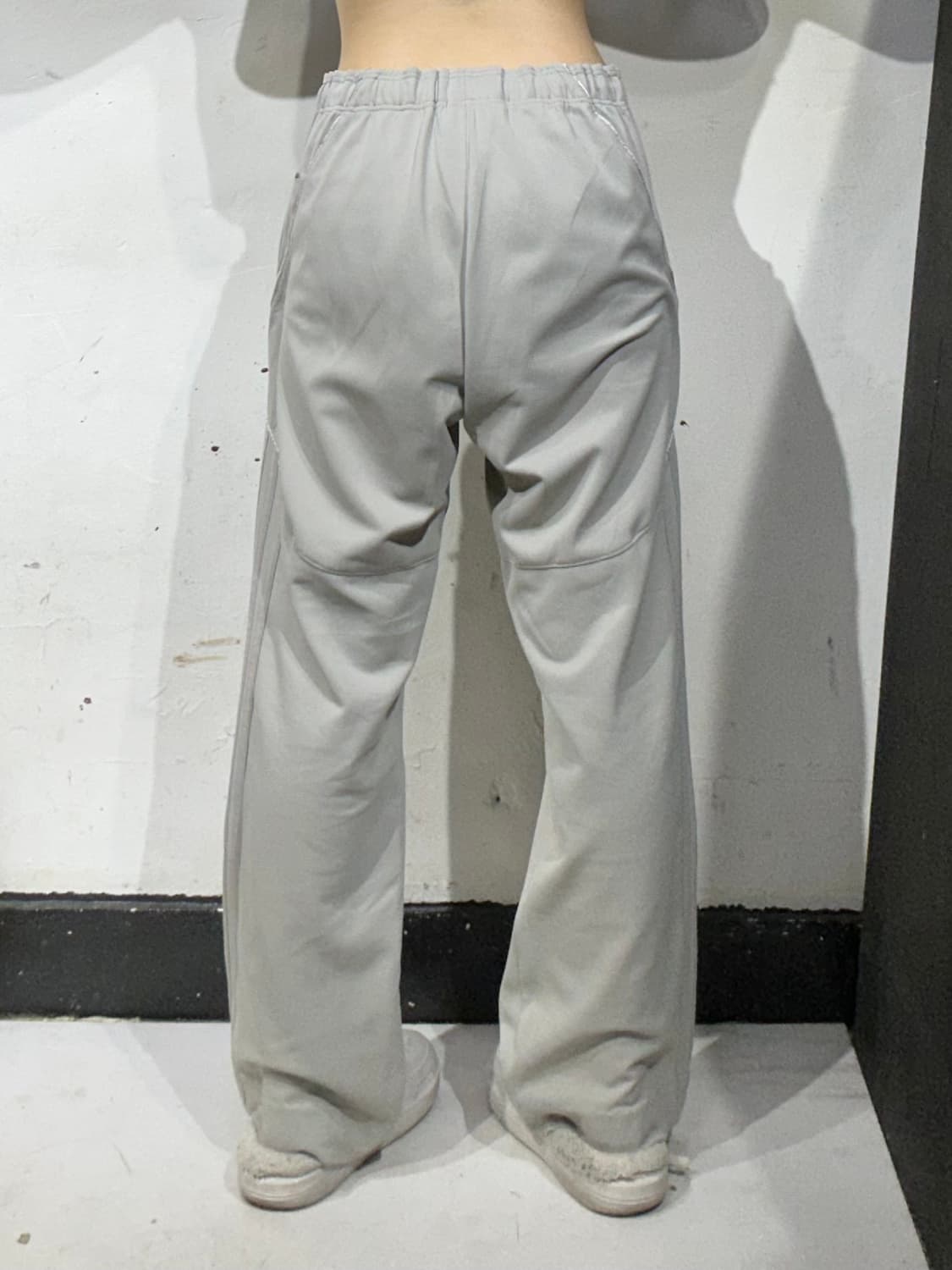 아디다스 와이드 라이트 그레이 트레이닝 팬츠 추리닝 바지 M 상품이미지3