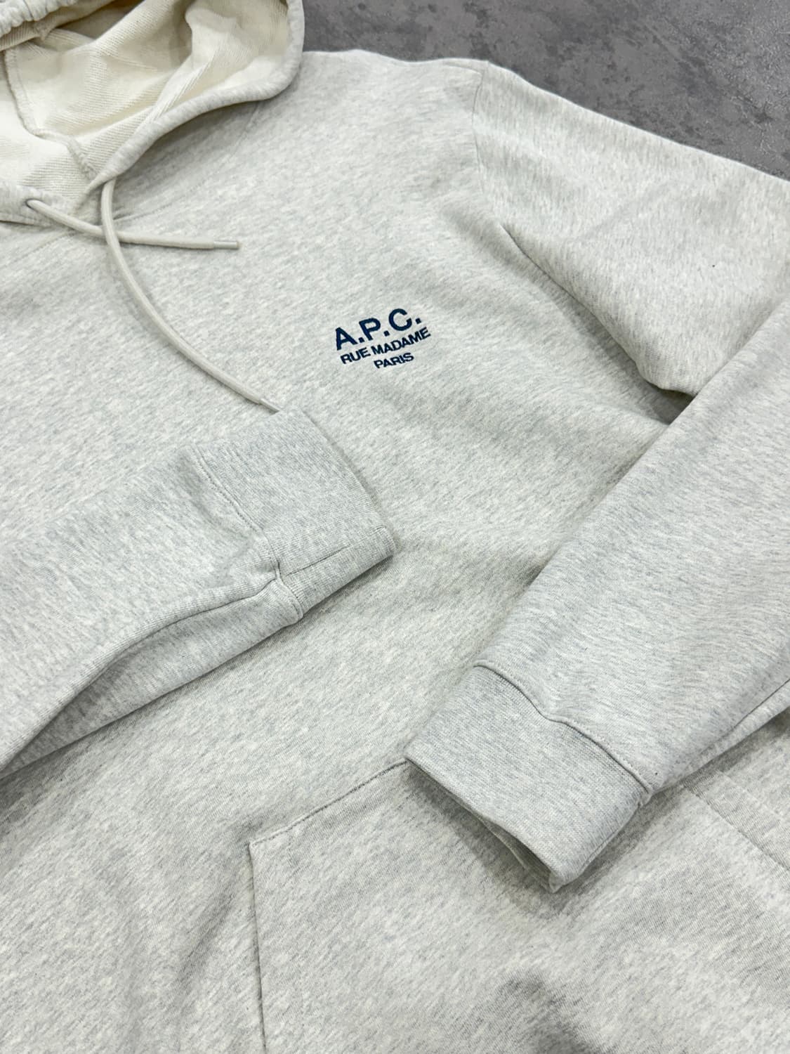  A.P.C. 아페쎄 후드티  상품이미지2