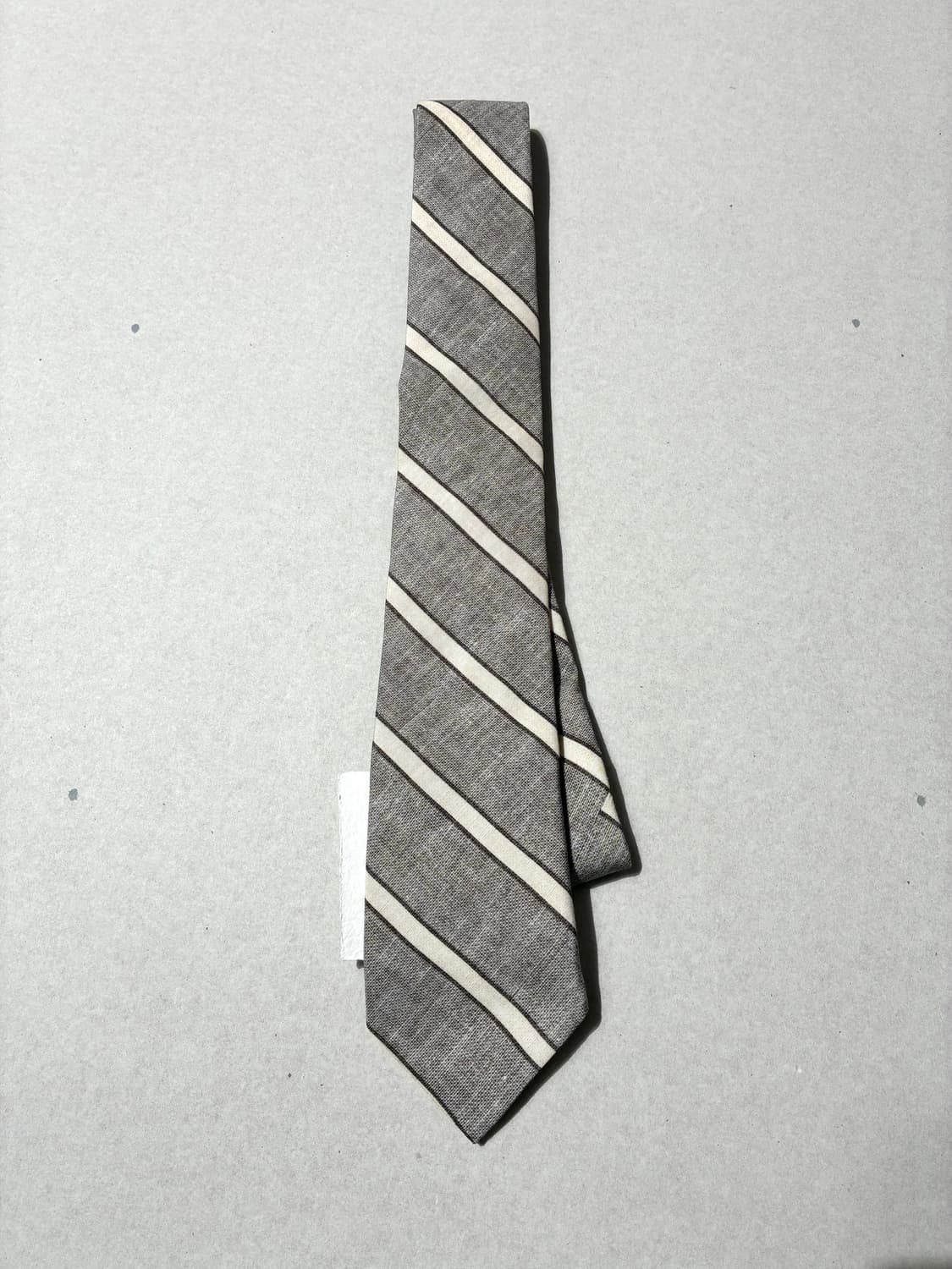 브루넬로 쿠치넬리 스트라이프 린넨/실크 넥타이 그레이/베이지 상품이미지1