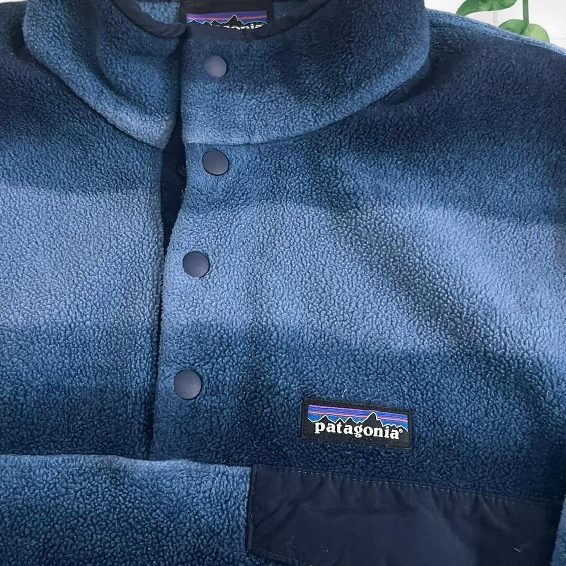 18FW 파타고니아 클래식 신칠라 스냅-티 플리스 풀오버 네이비그라데이션 상품이미지3